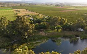 Worlds Apart - River Front Guest Farm & Camping